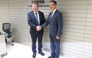 Minister Canney meets with Mr Huang Rong