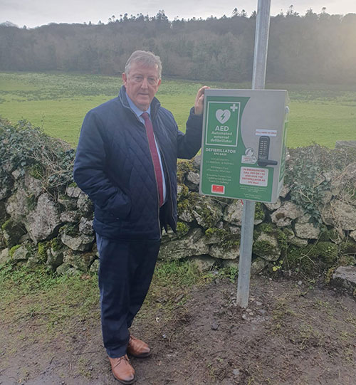 Welcomes installation of two Eco Powered cabinets with Defibrillators at Knockma Hill