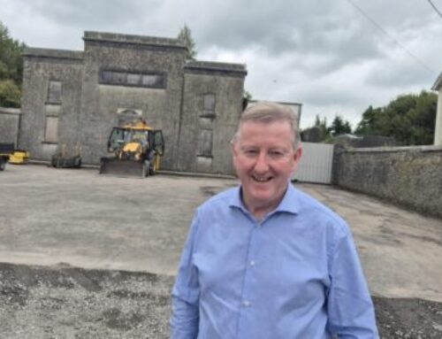 Minister Seán Canney Welcomes Reopening of Tuam Car Park for Educate Together National School